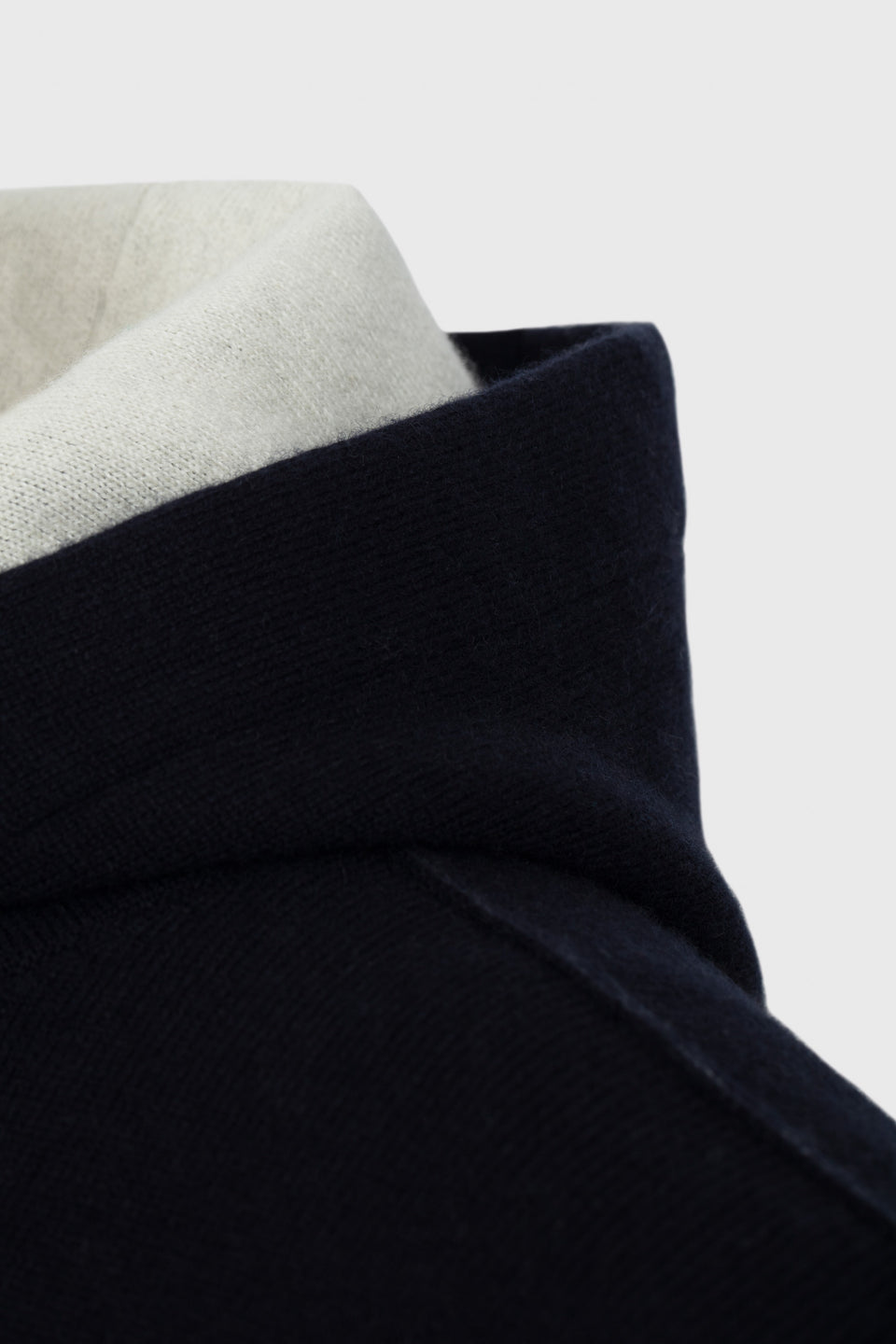 CLAUDE CASHMERE HOODIE